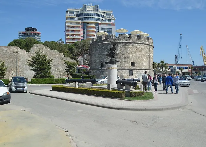 Uani * Durrës